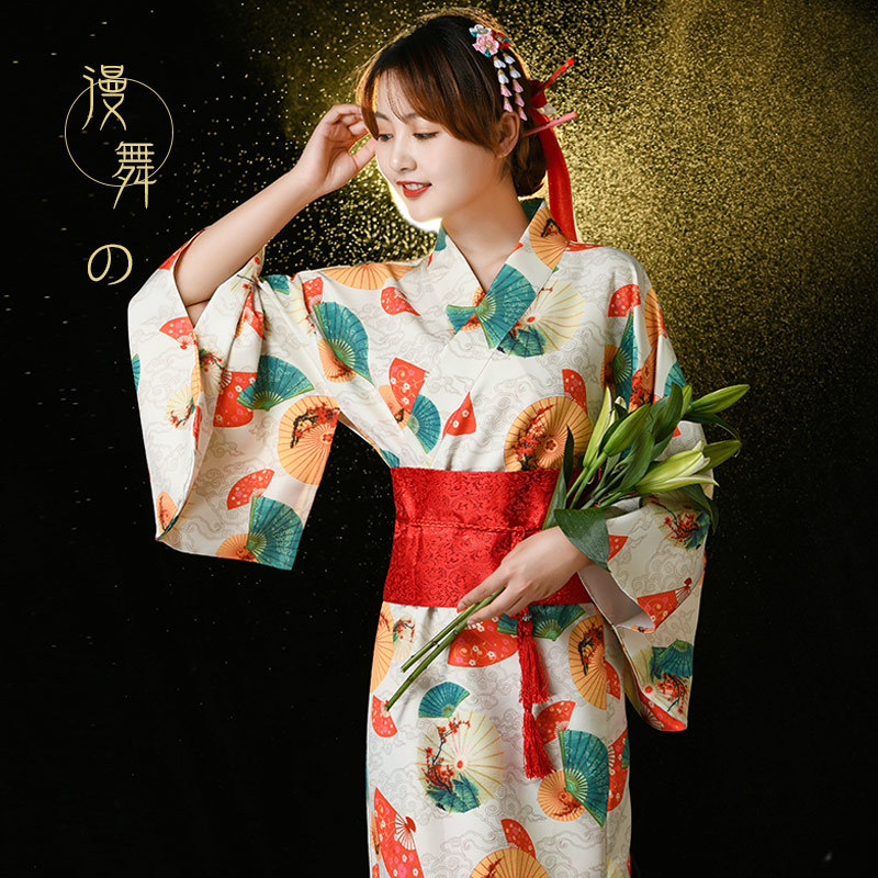 Vestido de estilo japonés Anim - Women'S Formal Traditional Wear reseña y precio
