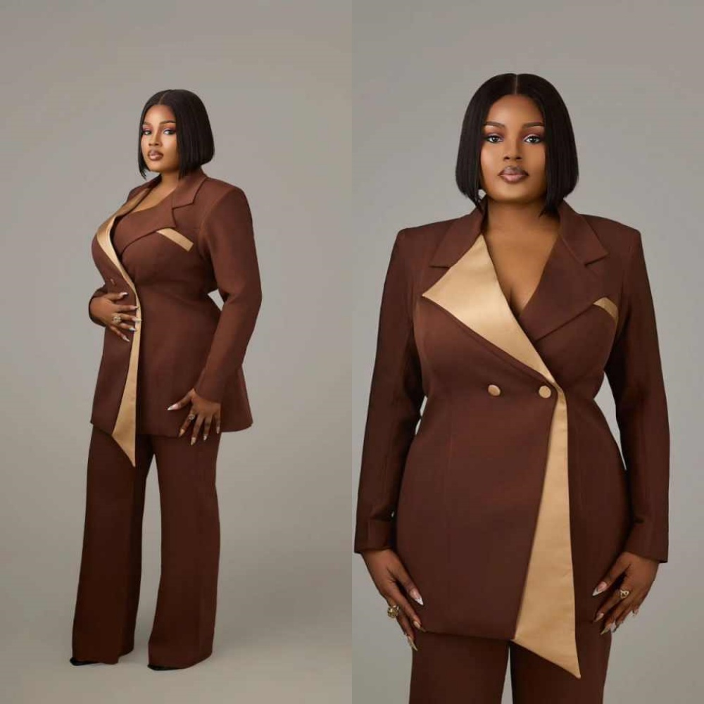 Trajes de Esmoquin para Mujer  - Women Formal Wear For Graduation reseña y precio